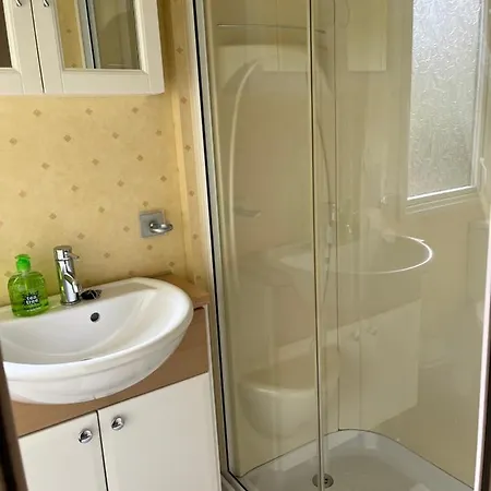 Garej Mynytho Caravan Pwllheli Exterior photo