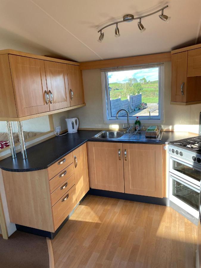 Garej Mynytho Caravan Holiday home